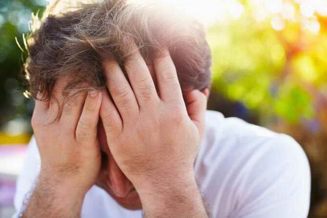 Baş ağrısı osteokondroza neden olabilir